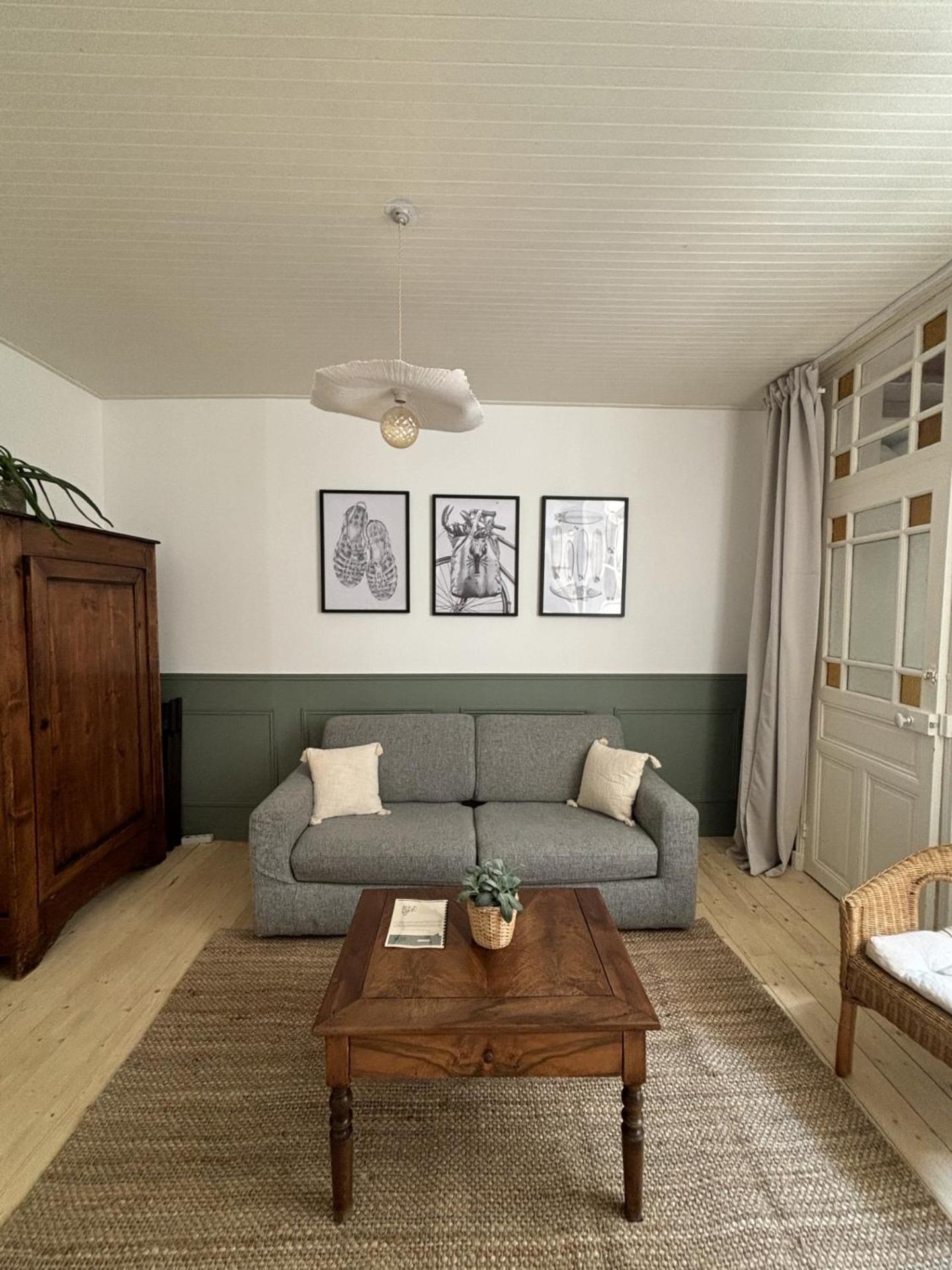 Gustave Charmant Appartement En Coeur De Ville A 20 Metres De La Mer 莱萨布勒-多洛讷 外观 照片